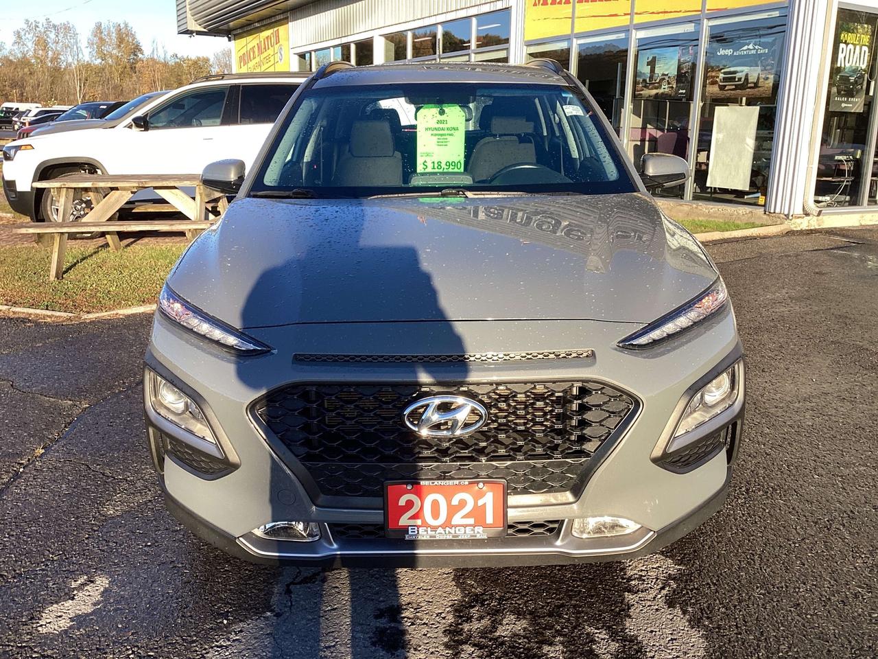 2021 Hyundai KONA Preferred Photo1