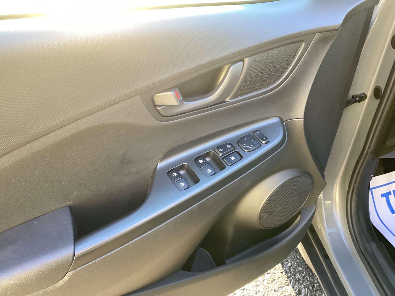2021 Hyundai KONA Preferred Photo