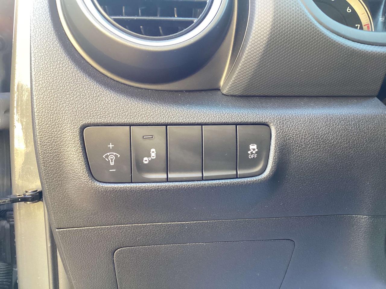 2021 Hyundai KONA Preferred Photo
