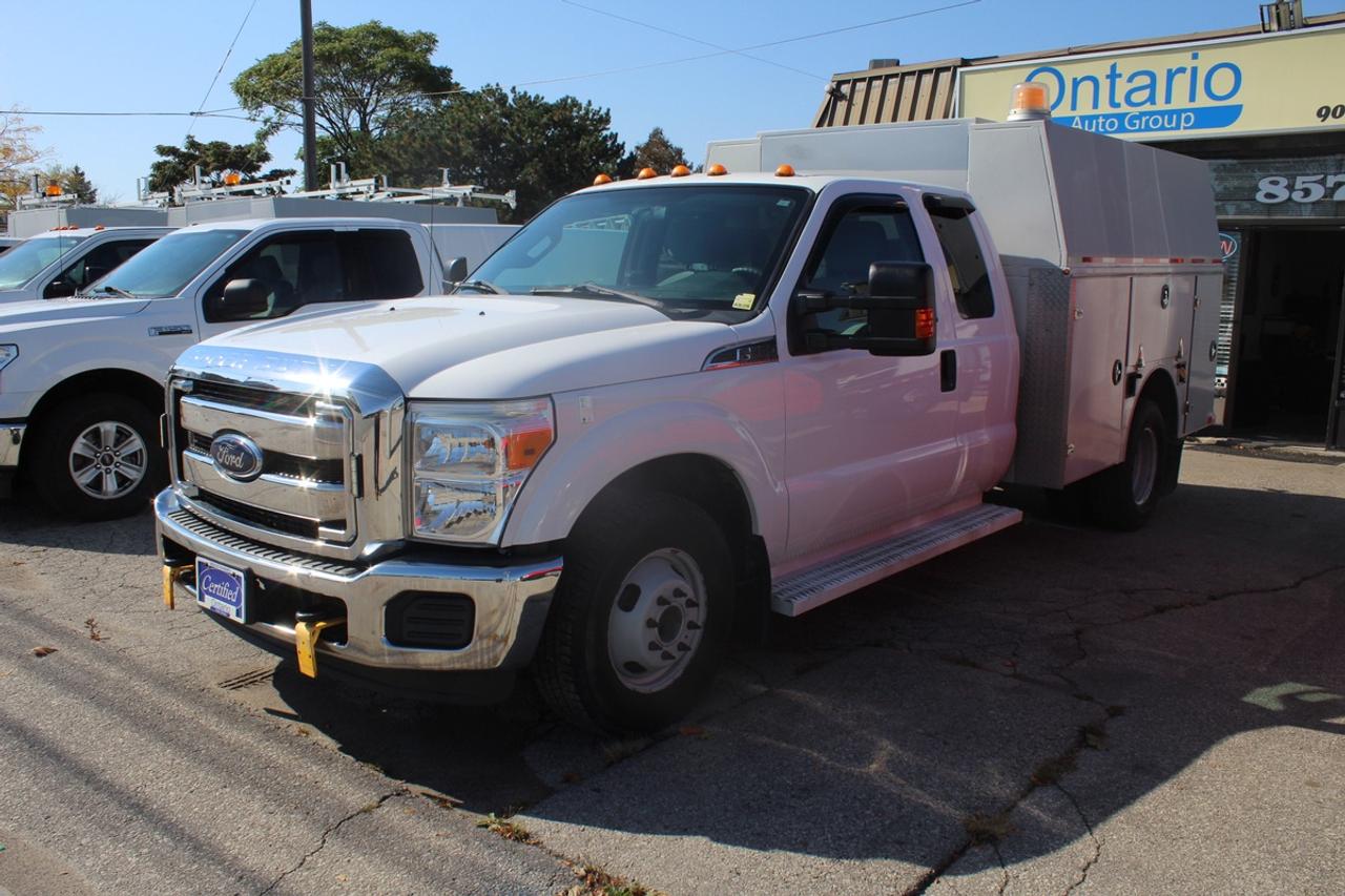 2016 Ford F-350 XLT Service body truck DRW 6.2L Gas Photo