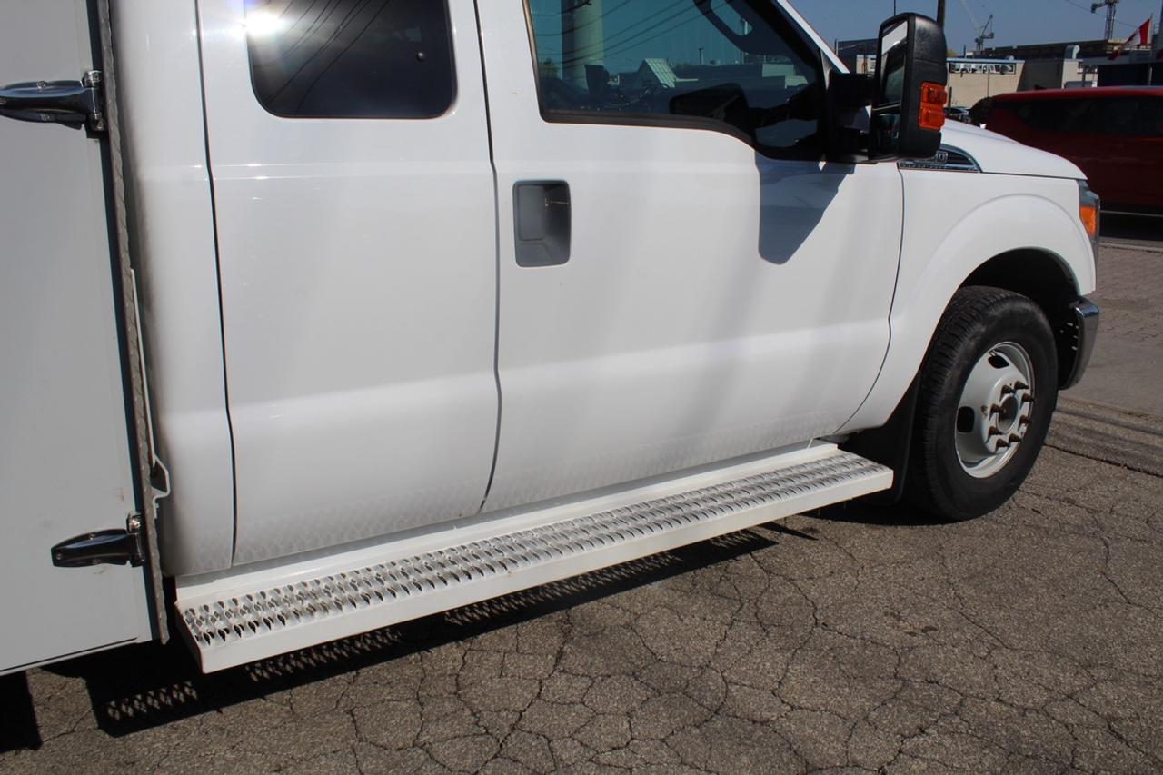 2016 Ford F-350 XLT Service body truck DRW 6.2L Gas Photo
