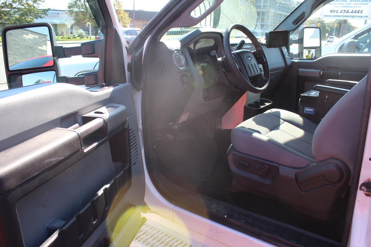 2016 Ford F-350 XLT Service body truck DRW 6.2L Gas Photo