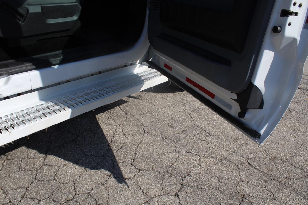 2016 Ford F-350 XLT Service body truck DRW 6.2L Gas Photo