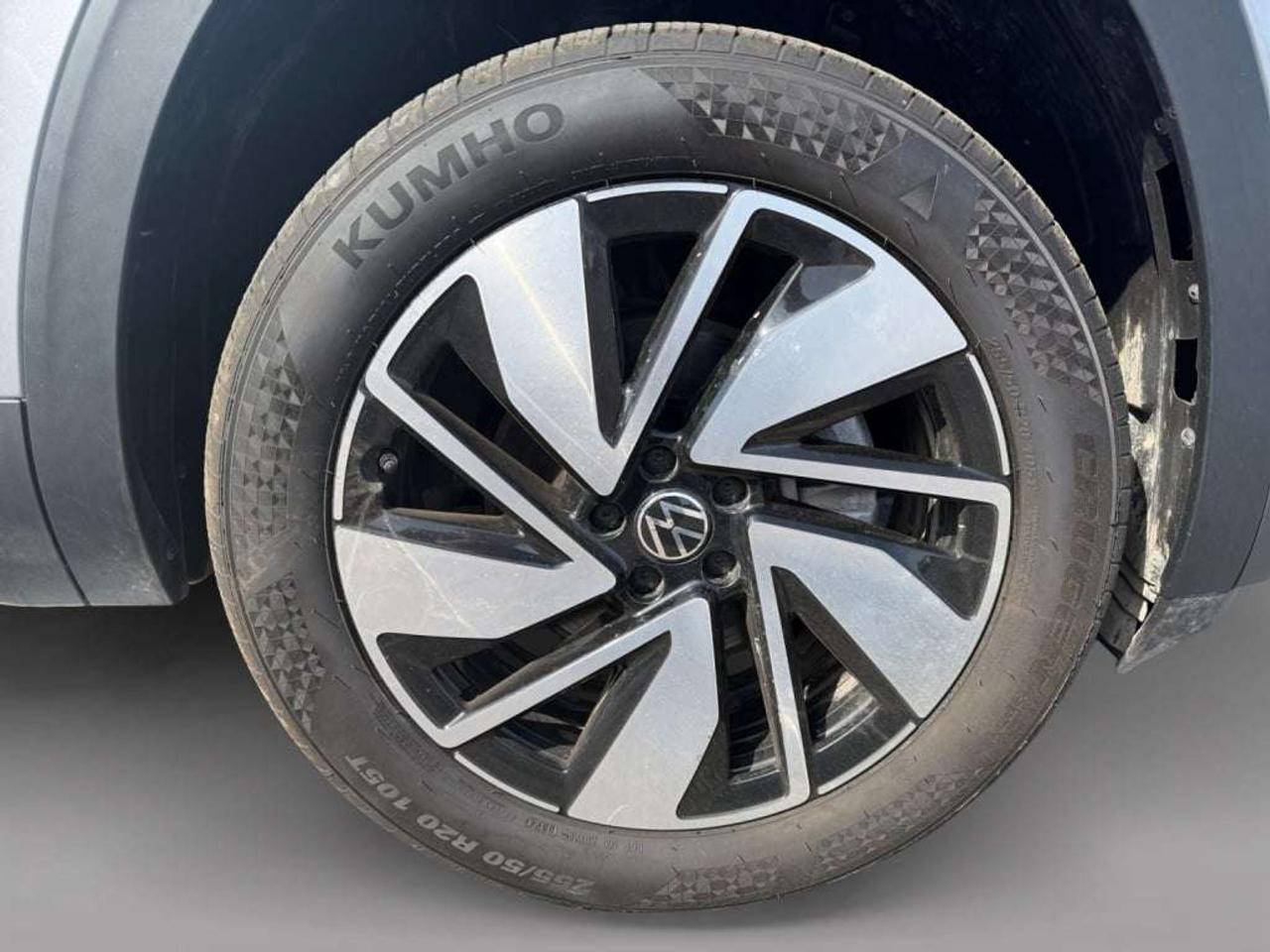 2024 Volkswagen Atlas Highline AWD Photo