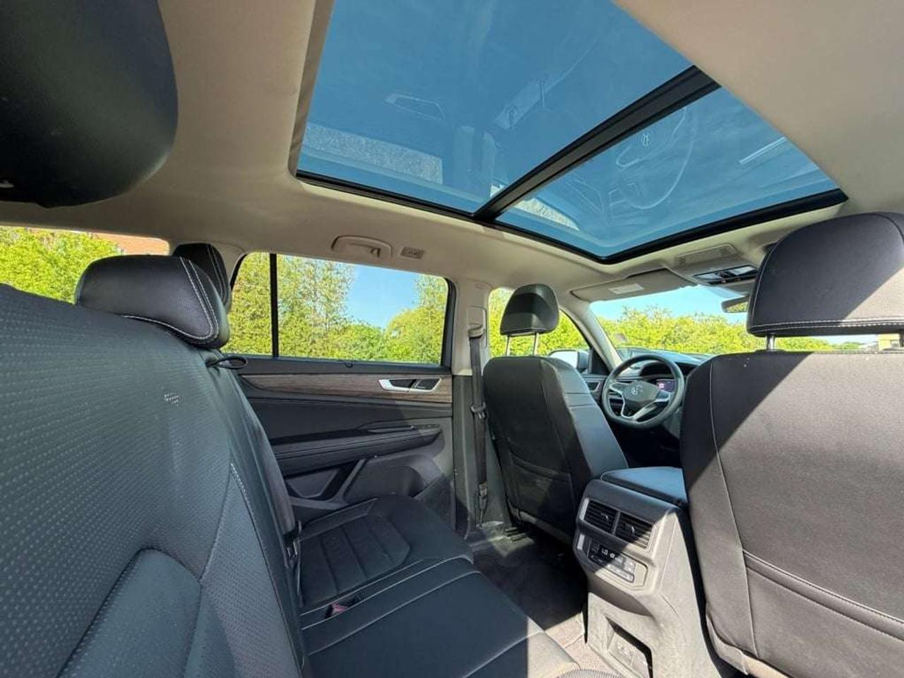 2024 Volkswagen Atlas Highline AWD Photo