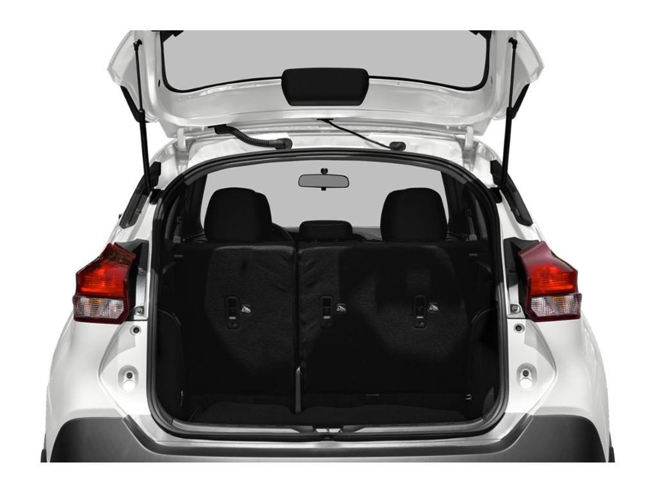2018 Nissan Kicks SV (CVT) 4dr Front-Wheel Drive Photo