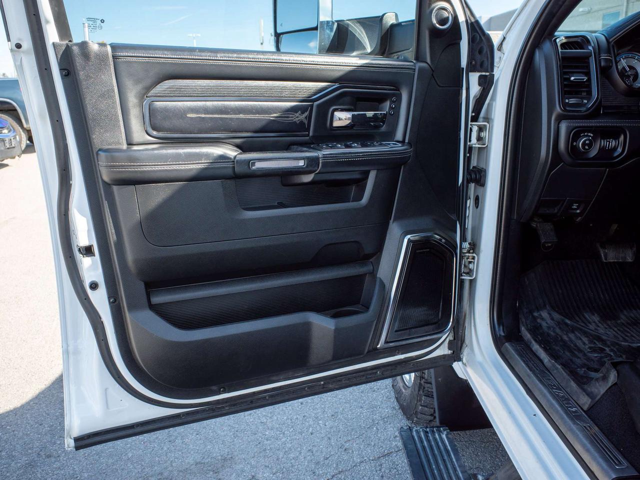 2022 RAM 2500 Limited - Retractable Running Boards   Tow Hooks Photo
