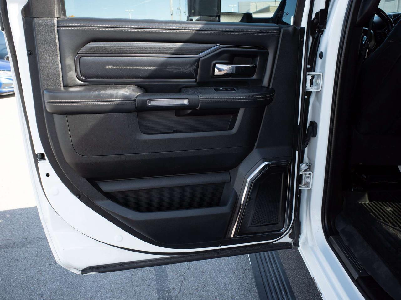 2022 RAM 2500 Limited - Retractable Running Boards   Tow Hooks Photo