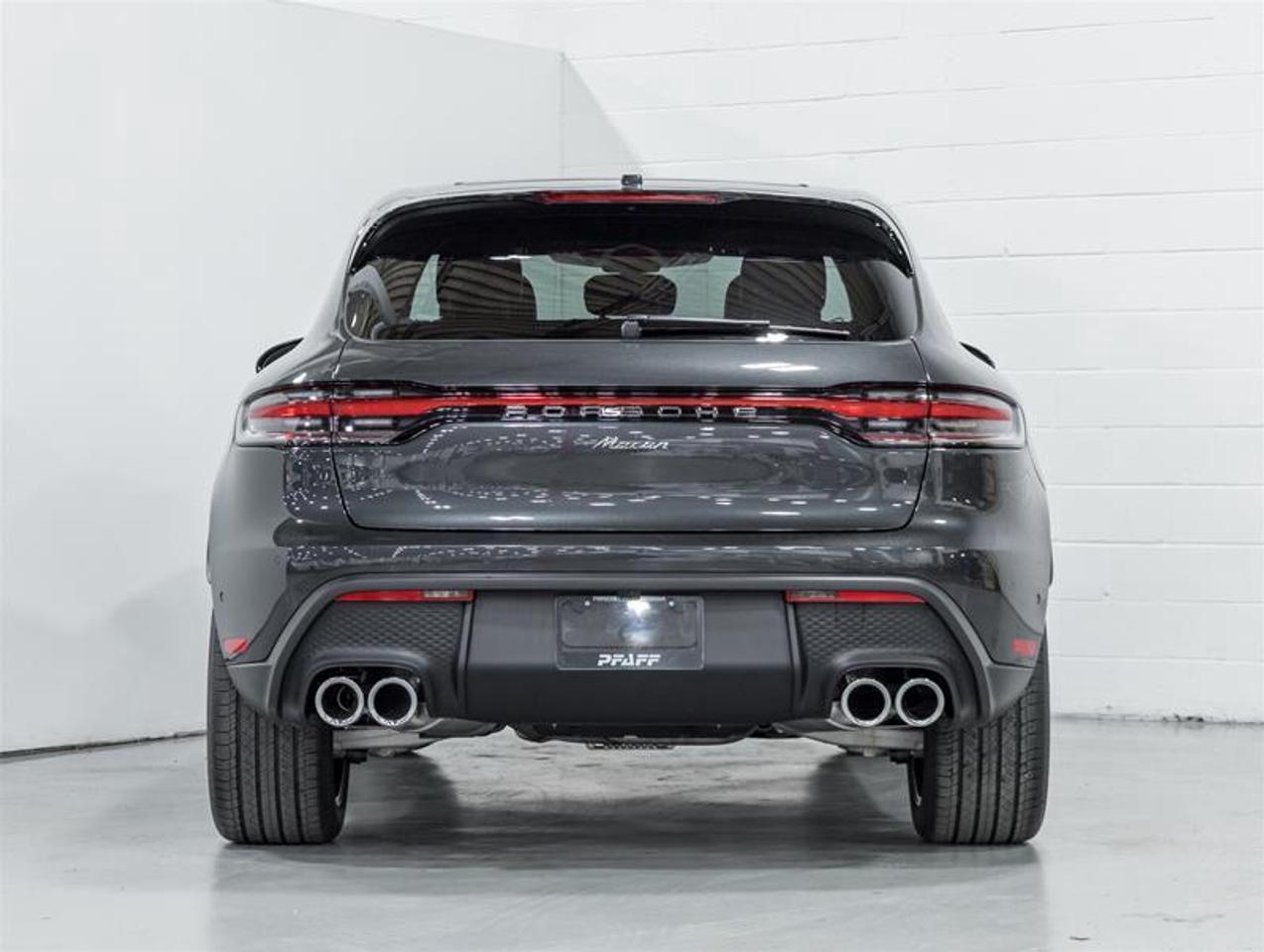 2026 Porsche Macan  Photo