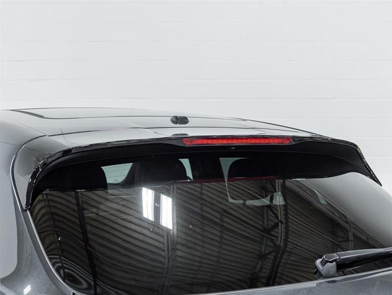 2026 Porsche Macan  Photo
