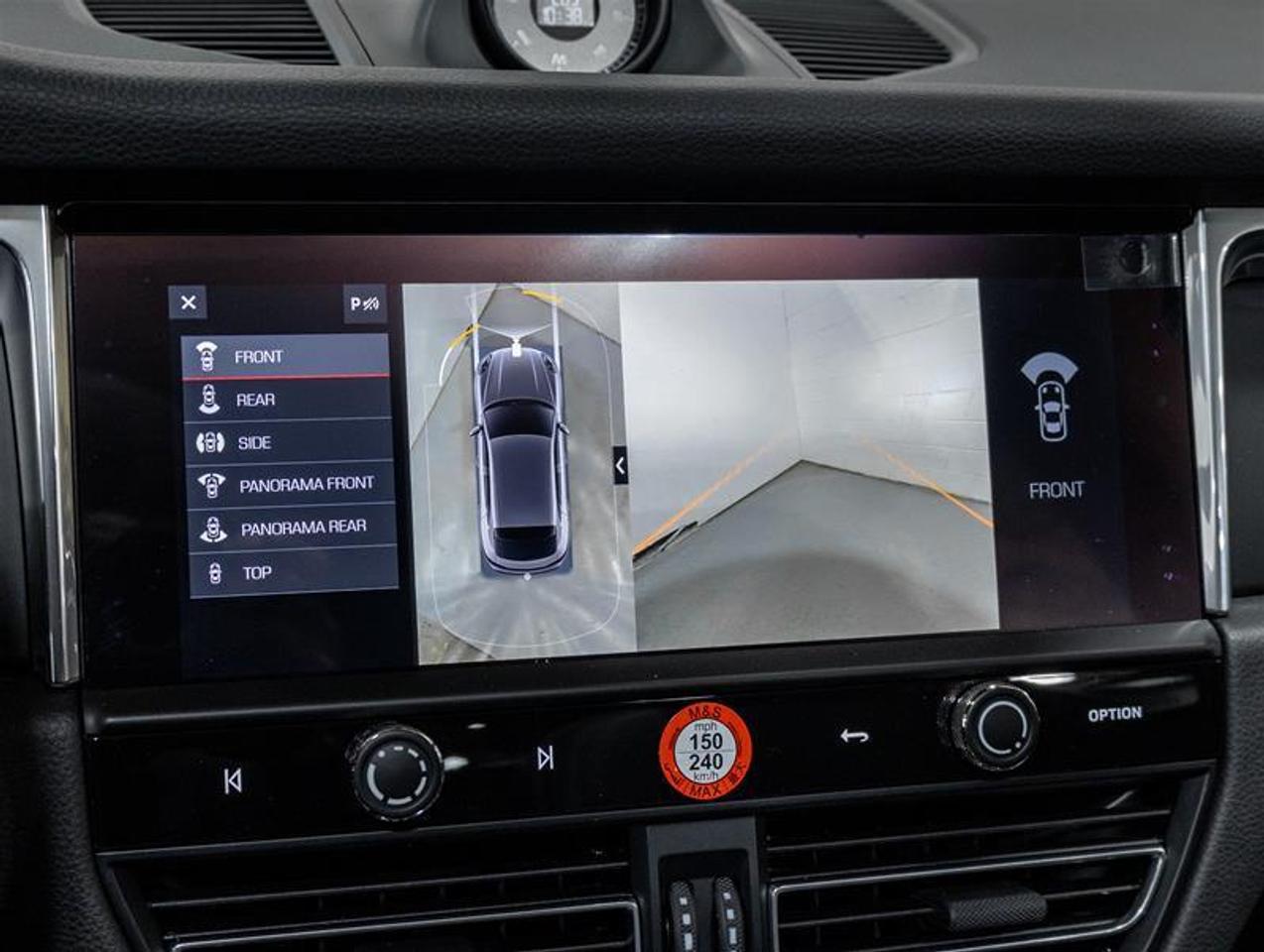 2026 Porsche Macan  Photo