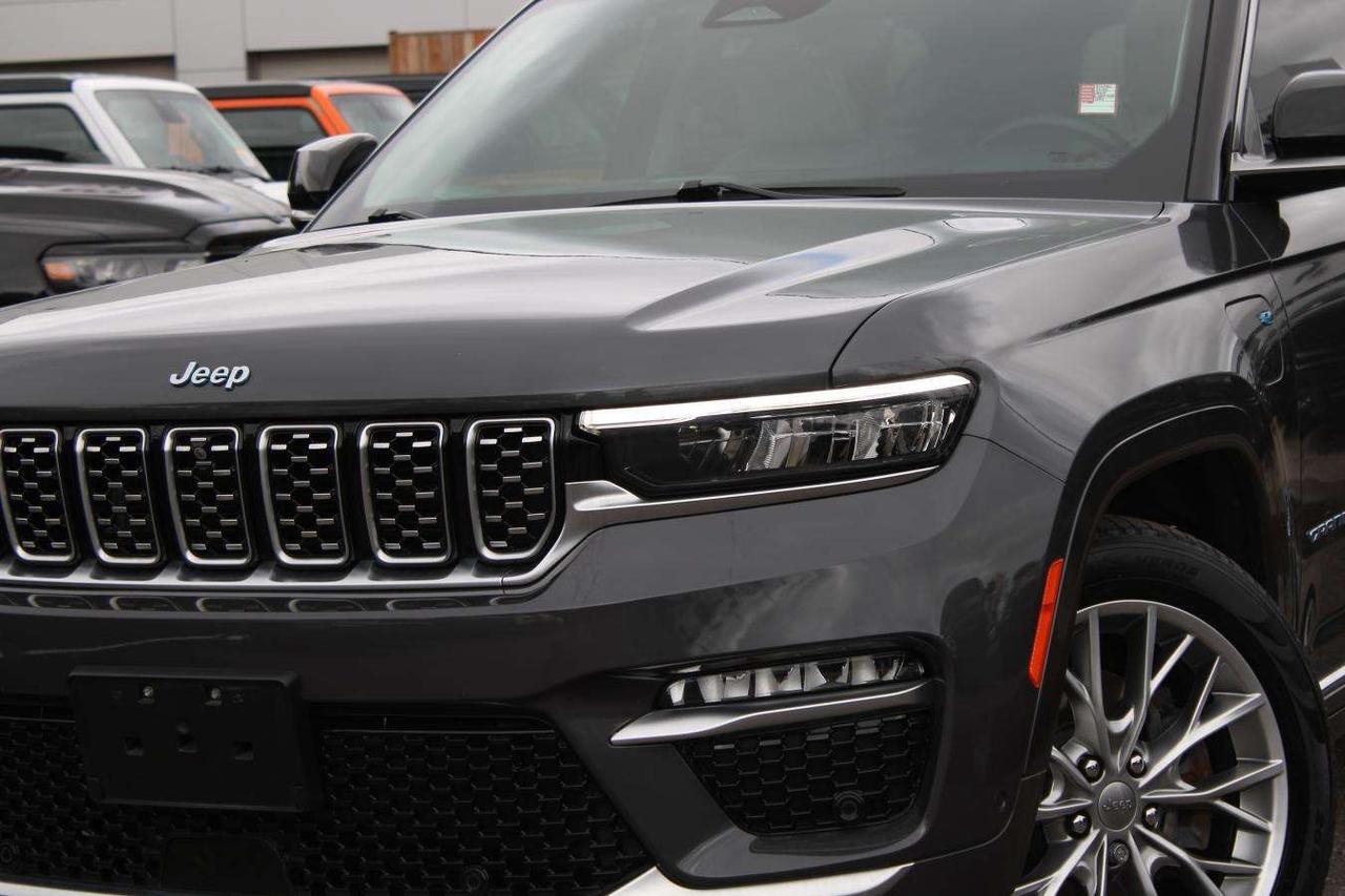 2022 Jeep Grand Cherokee Grand Summit 4xe  Gps SiriusXM Moonroof ReverseCam Photo