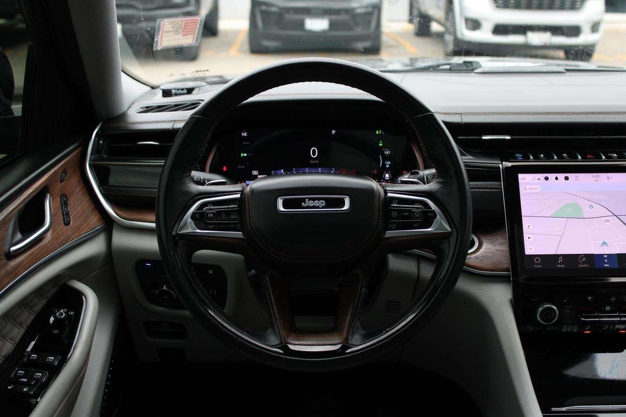 2022 Jeep Grand Cherokee Grand Summit 4xe  Gps SiriusXM Moonroof ReverseCam Photo