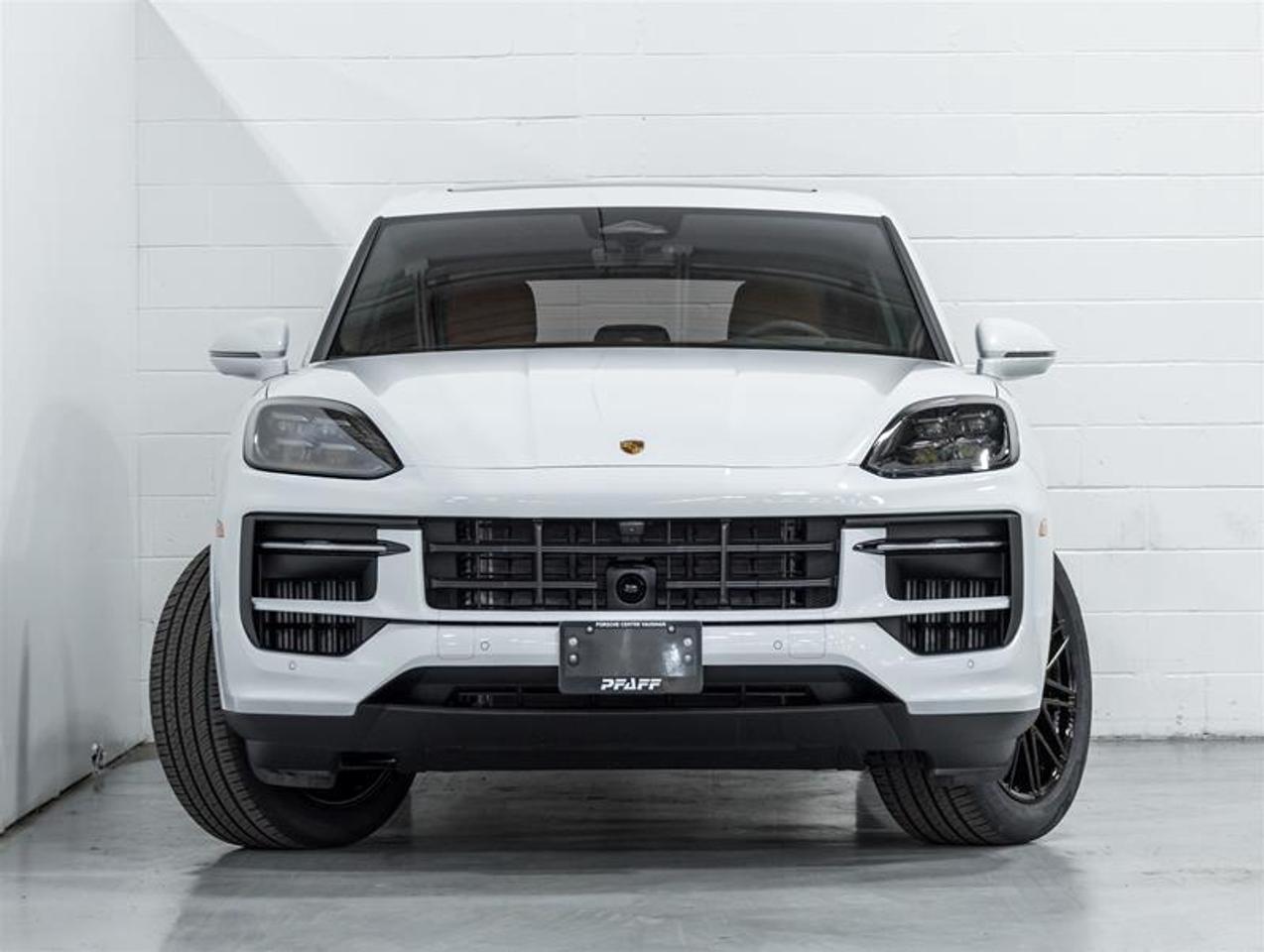 2026 Porsche Cayenne  Photo2