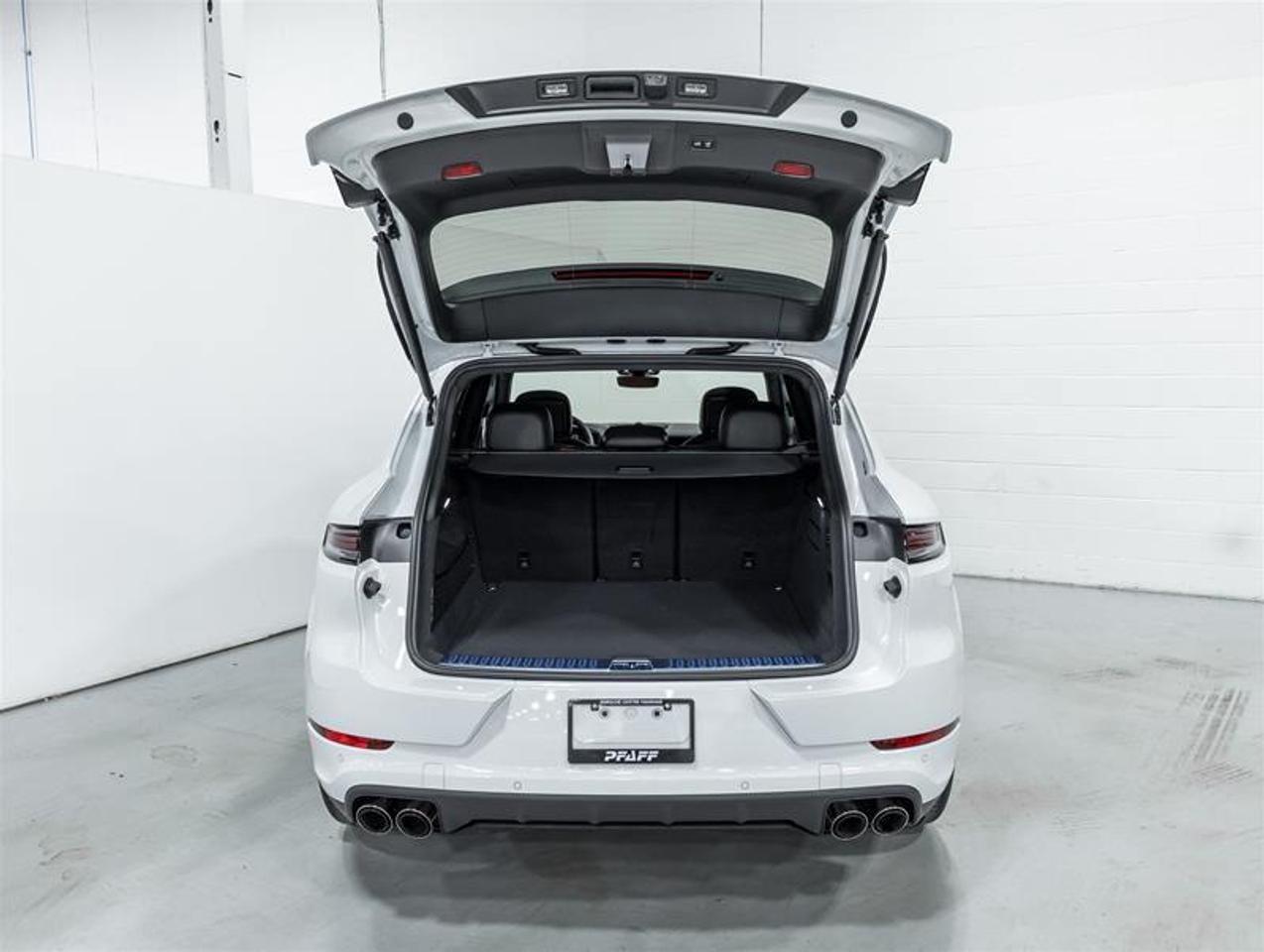 2026 Porsche Cayenne  Photo