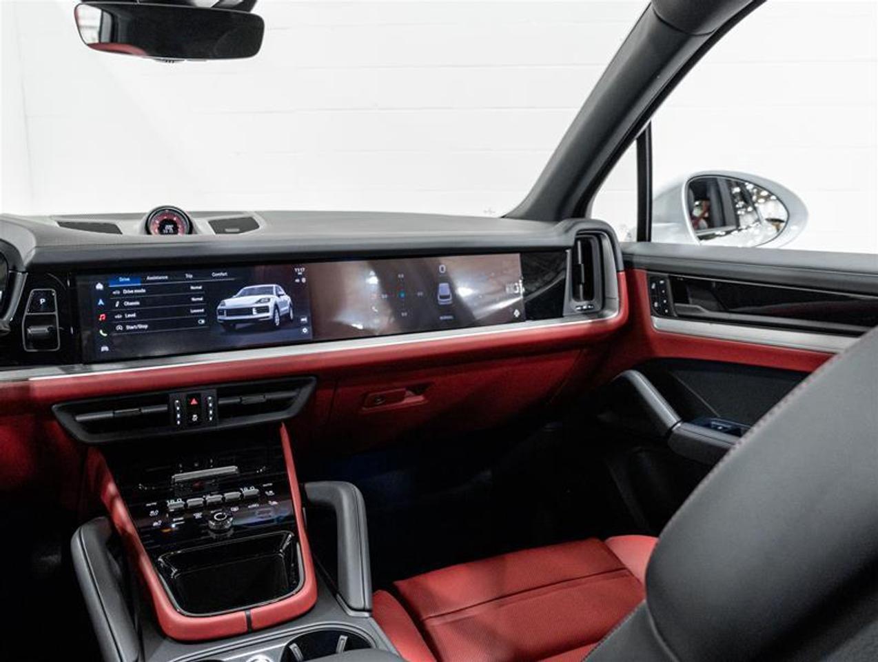 2026 Porsche Cayenne  Photo