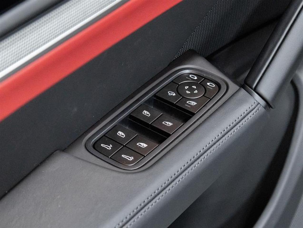 2026 Porsche Cayenne  Photo