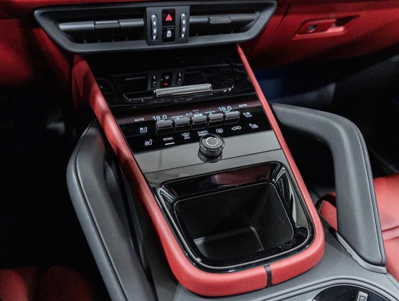 2026 Porsche Cayenne  Photo