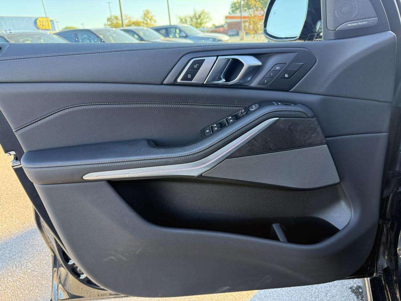 2022 BMW X5 XDRIVE40I   PREMIUM ENHACED PACKAGE   M SPORT PACKAGE   ADVANCED DRIVER ASSISTANCE Photo