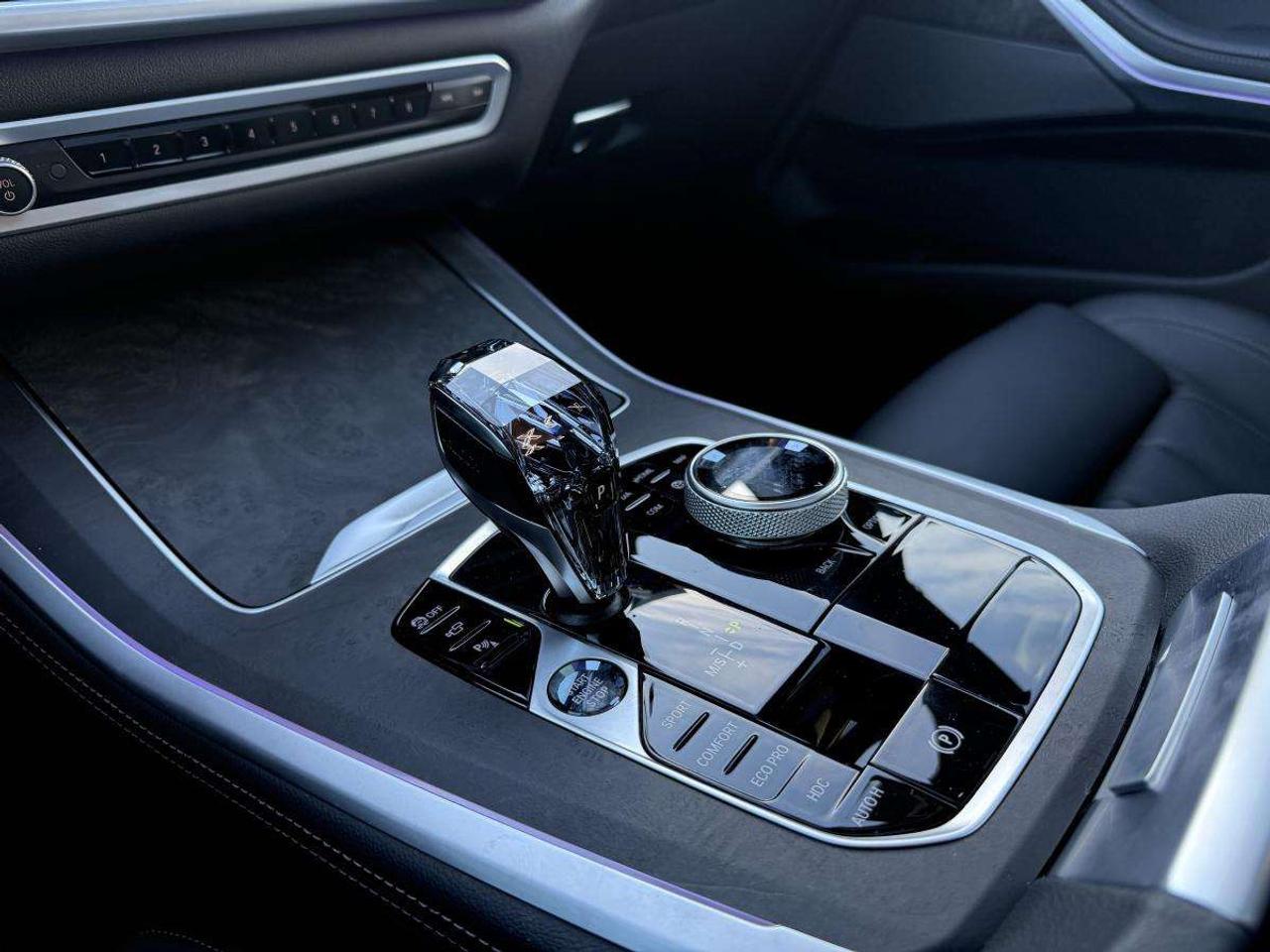 2022 BMW X5 XDRIVE40I   PREMIUM ENHACED PACKAGE   M SPORT PACKAGE   ADVANCED DRIVER ASSISTANCE Photo