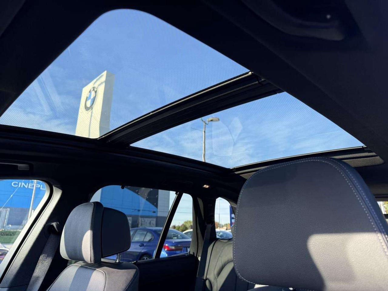 2022 BMW X5 XDRIVE40I   PREMIUM ENHACED PACKAGE   M SPORT PACKAGE   ADVANCED DRIVER ASSISTANCE Photo