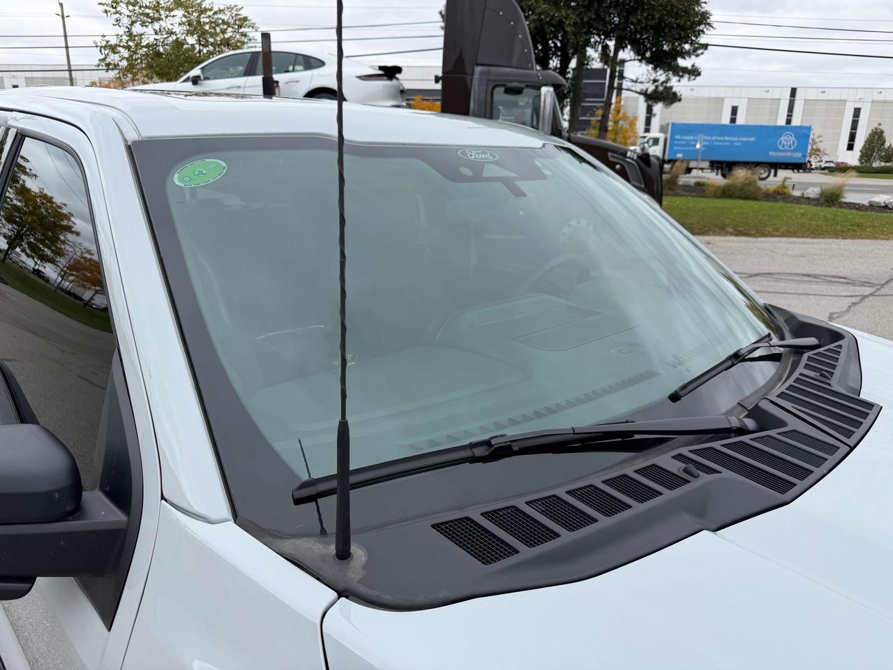 2024 Ford F-150 XLT Leather Pano Roof 2.7 Ecoboost Super Crew Photo