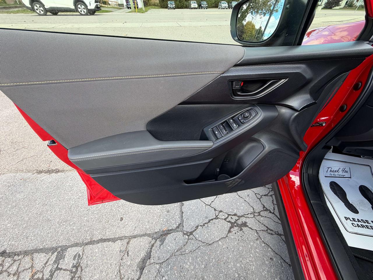 2024 Subaru Crosstrek ONYX/PWR ROOF/HEATED SEATS/BACK UP CAM/CALL PICTON Photo