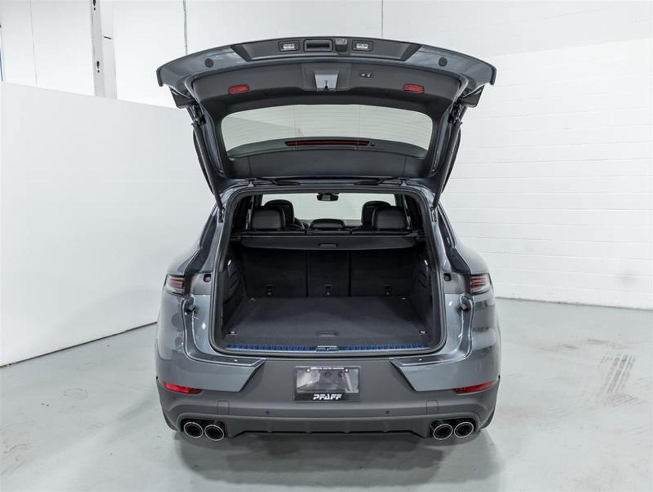 2026 Porsche Cayenne  Photo