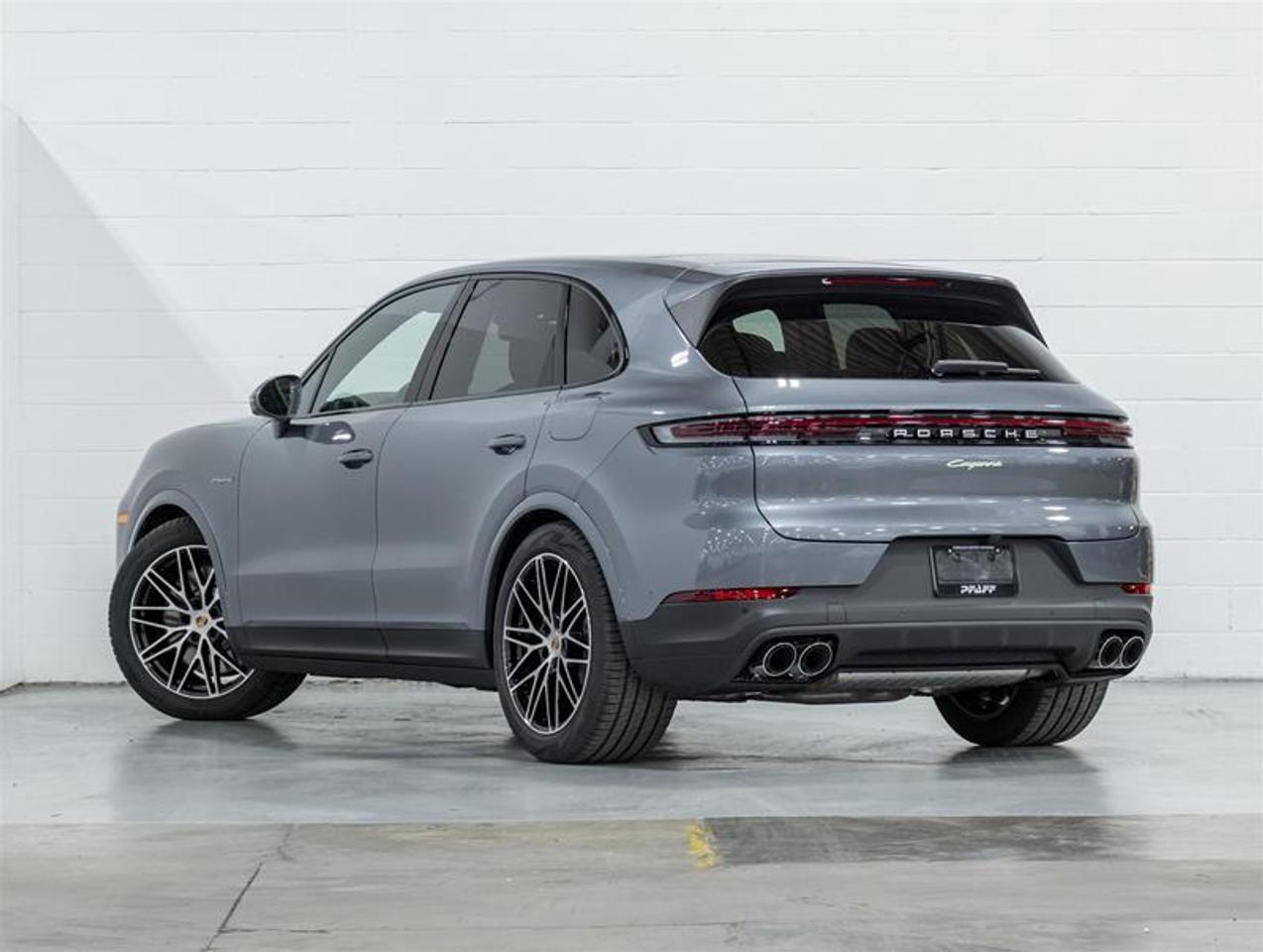 2026 Porsche Cayenne  Photo