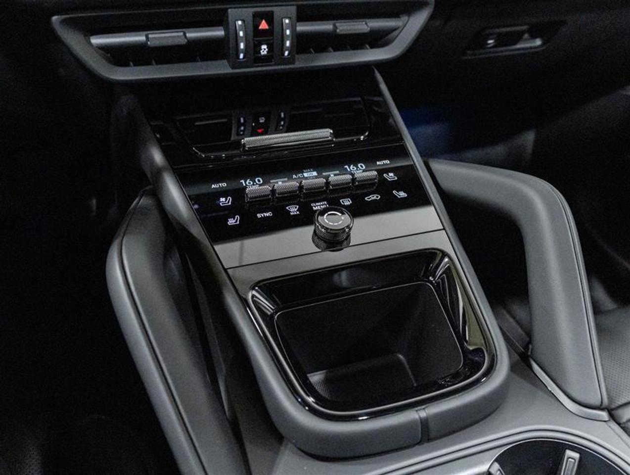 2026 Porsche Cayenne  Photo