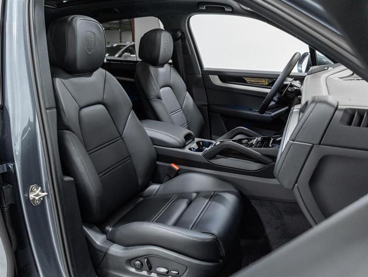 2026 Porsche Cayenne  Photo
