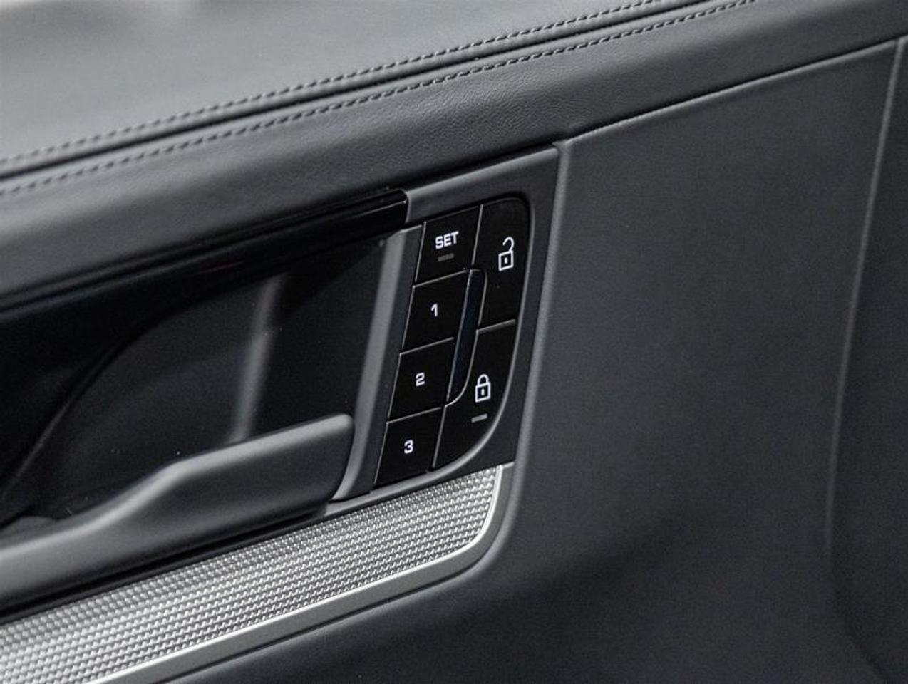 2026 Porsche Cayenne  Photo