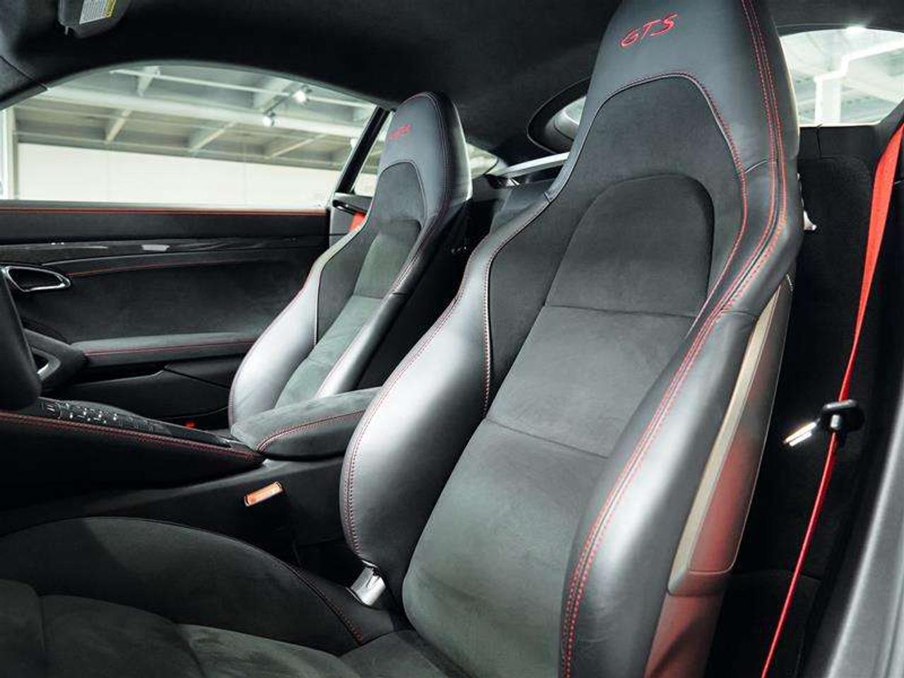 2024 Porsche 718 Cayman GTS 4.0 Coupe Photo