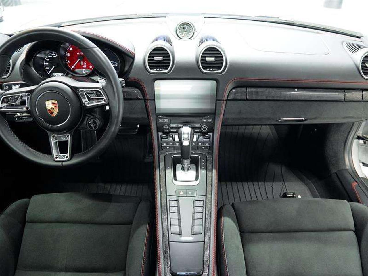 2024 Porsche 718 Cayman GTS 4.0 Coupe Photo