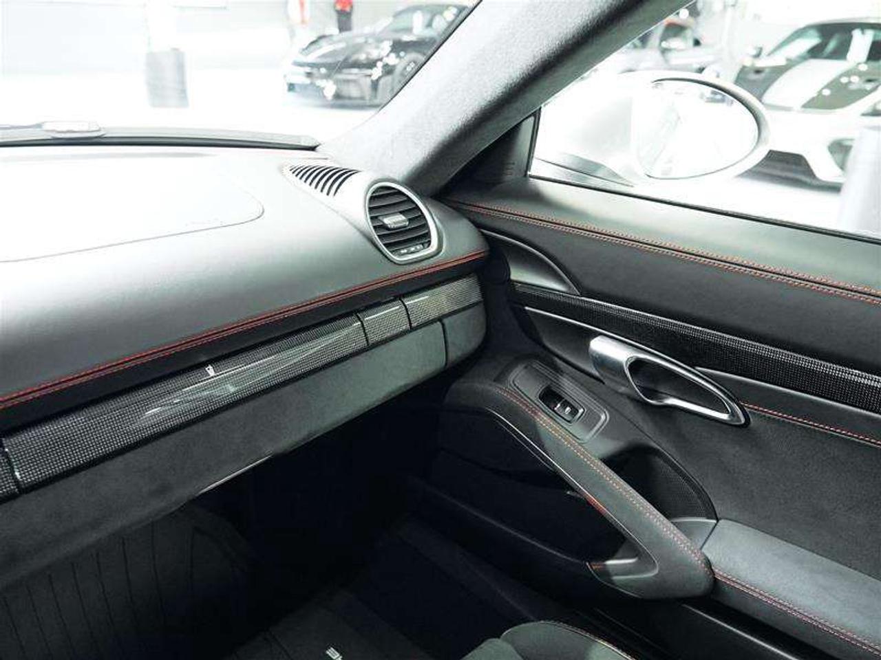2024 Porsche 718 Cayman GTS 4.0 Coupe Photo