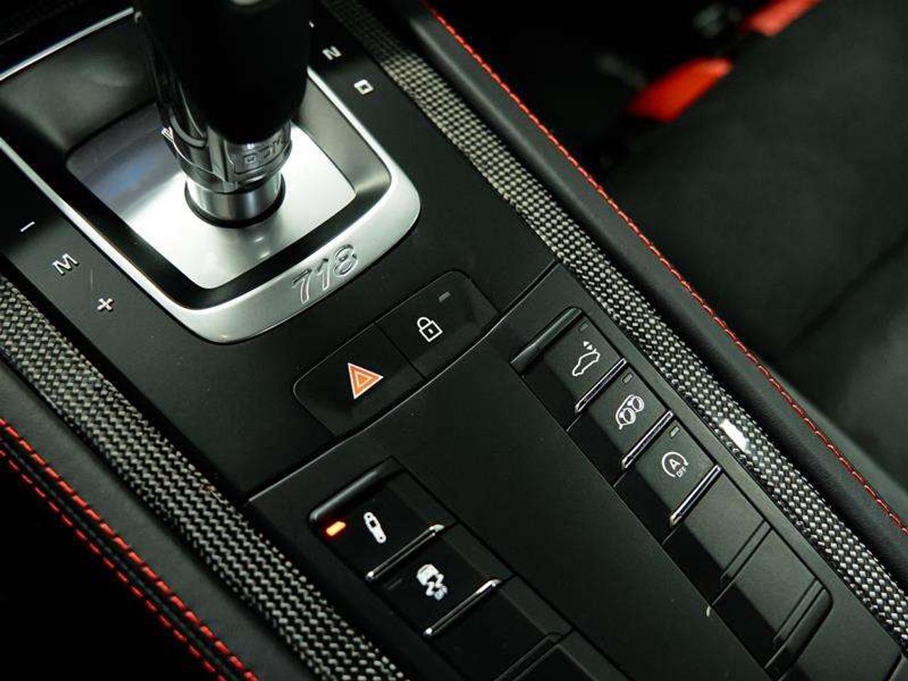 2024 Porsche 718 Cayman GTS 4.0 Coupe Photo