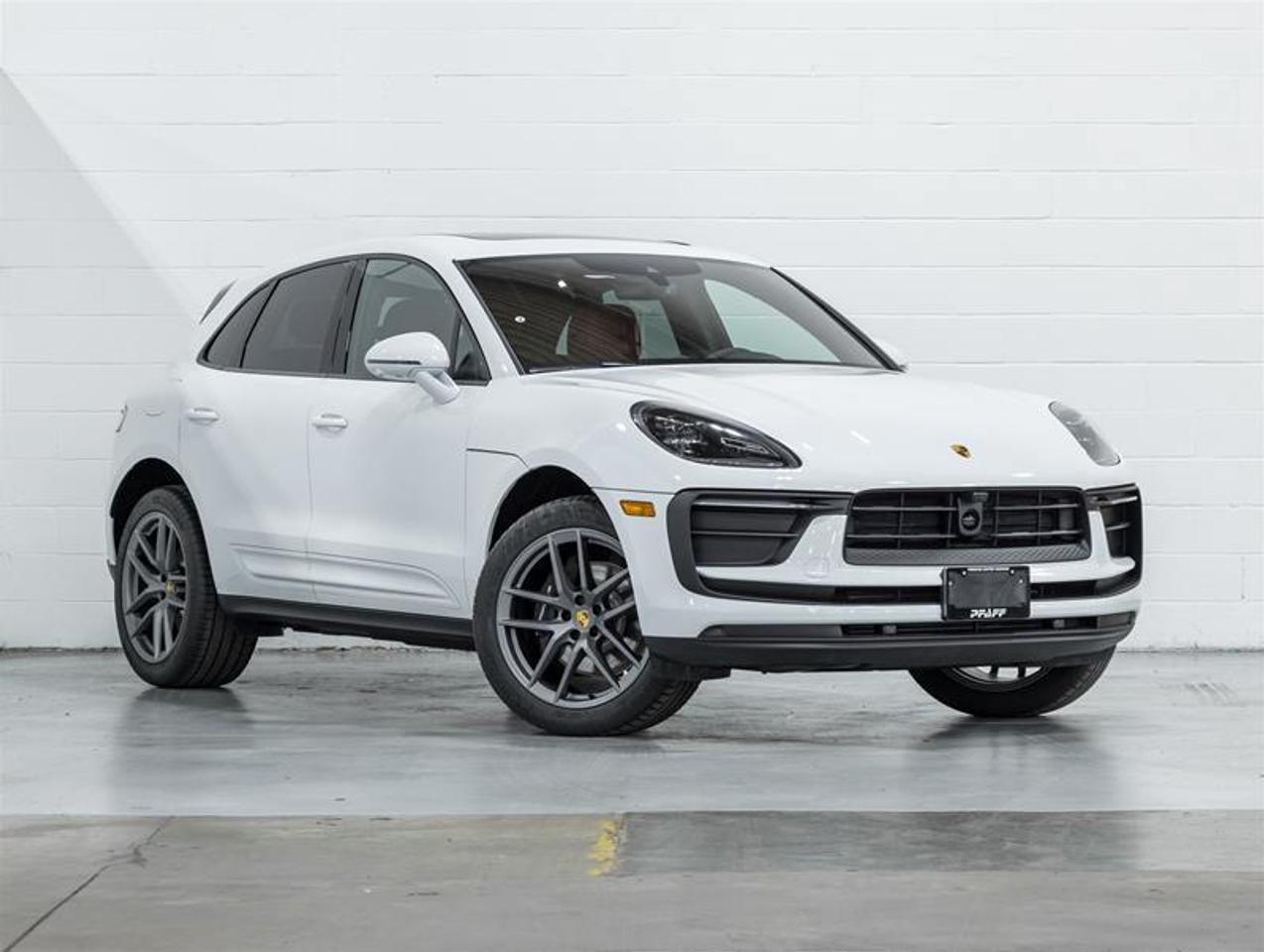 2026 Porsche Macan  Photo