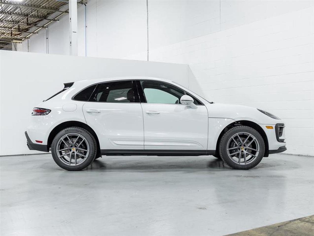 2026 Porsche Macan  Photo