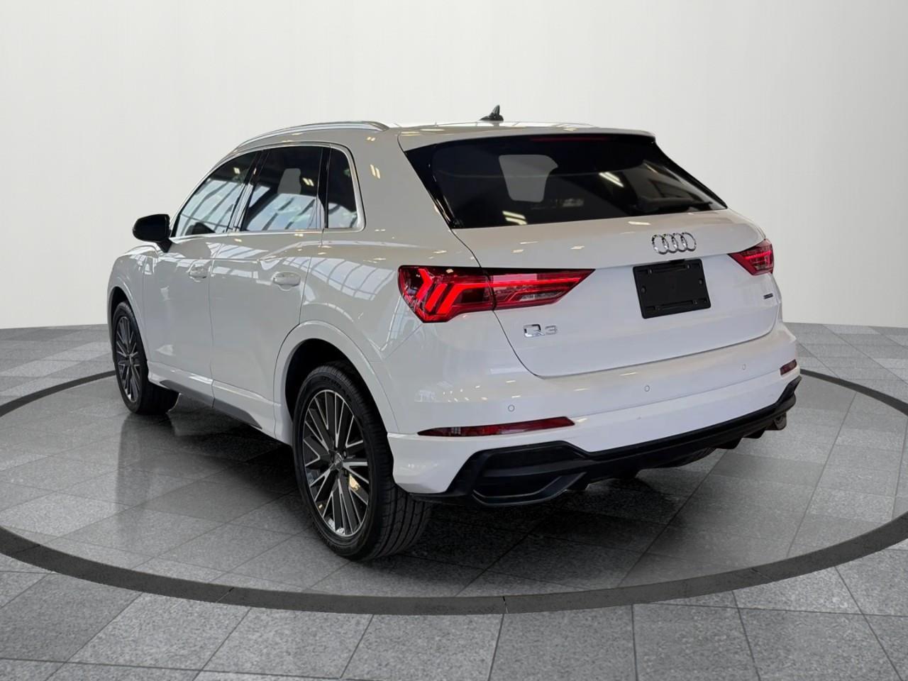 2019 Audi Q3 2.0T Technik 4dr All-wheel Drive quattro Sport Utility Photo