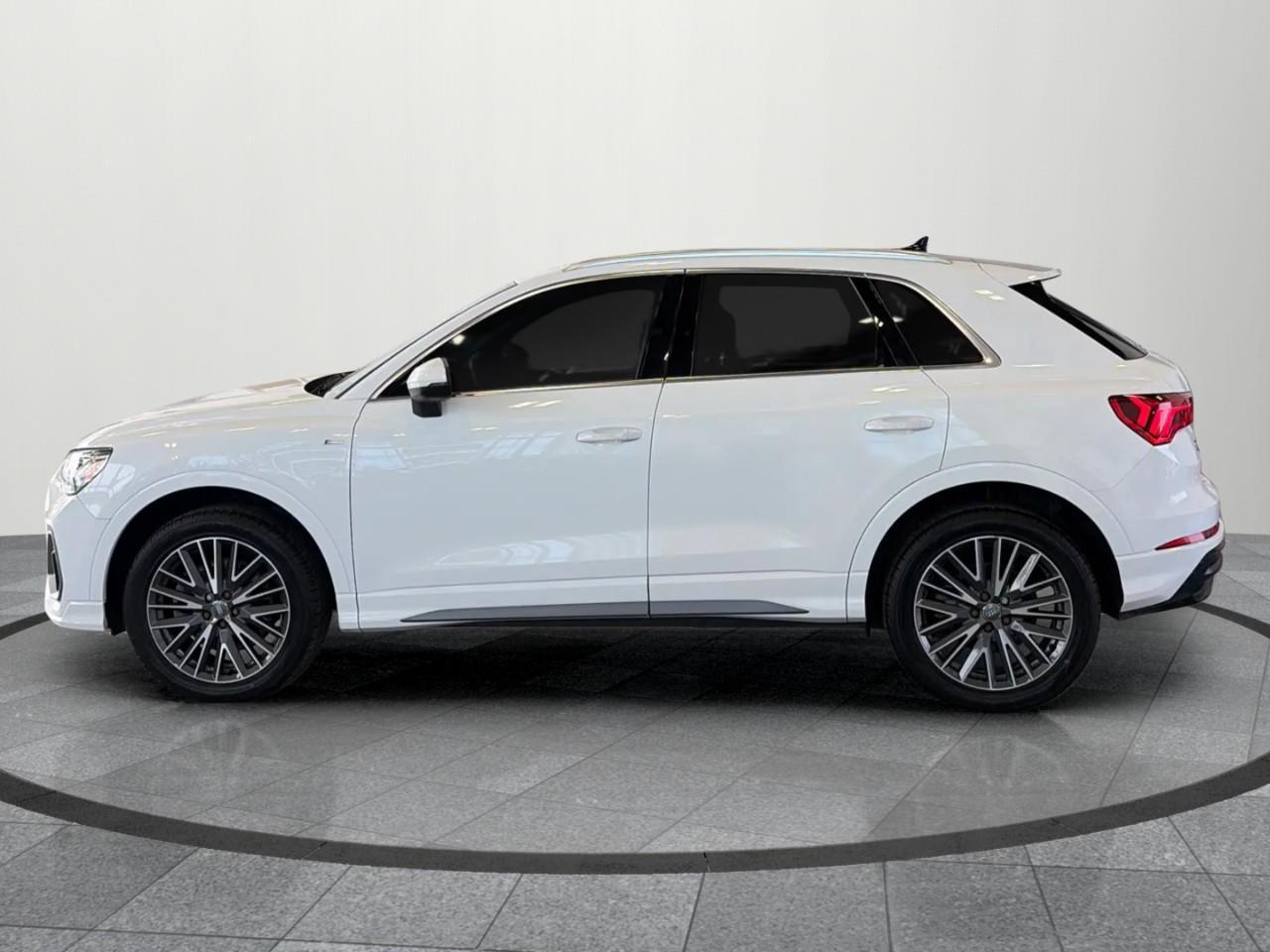 2019 Audi Q3 2.0T Technik 4dr All-wheel Drive quattro Sport Utility Photo