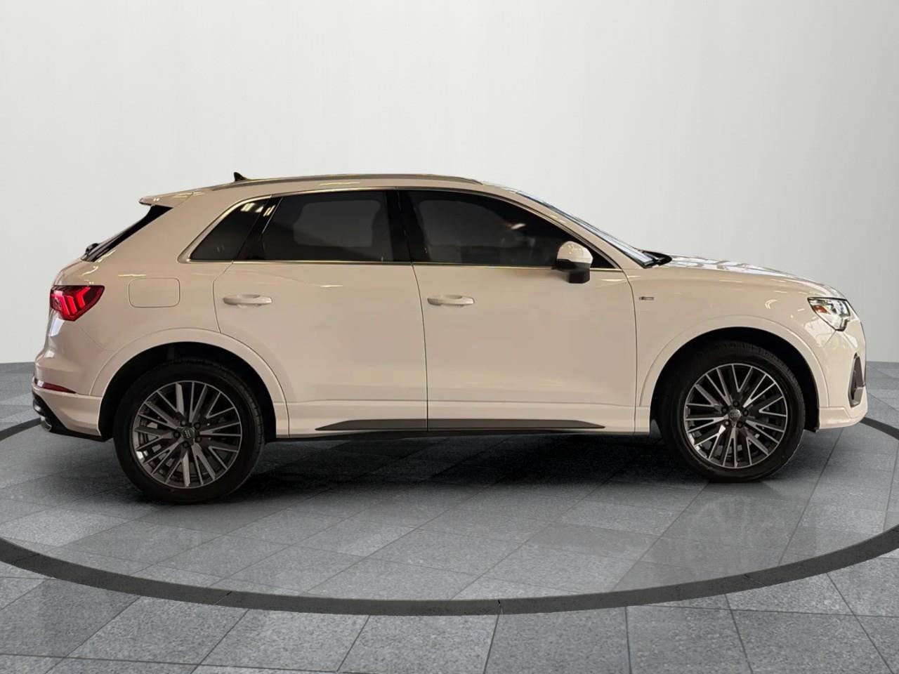 2019 Audi Q3 2.0T Technik 4dr All-wheel Drive quattro Sport Utility Photo