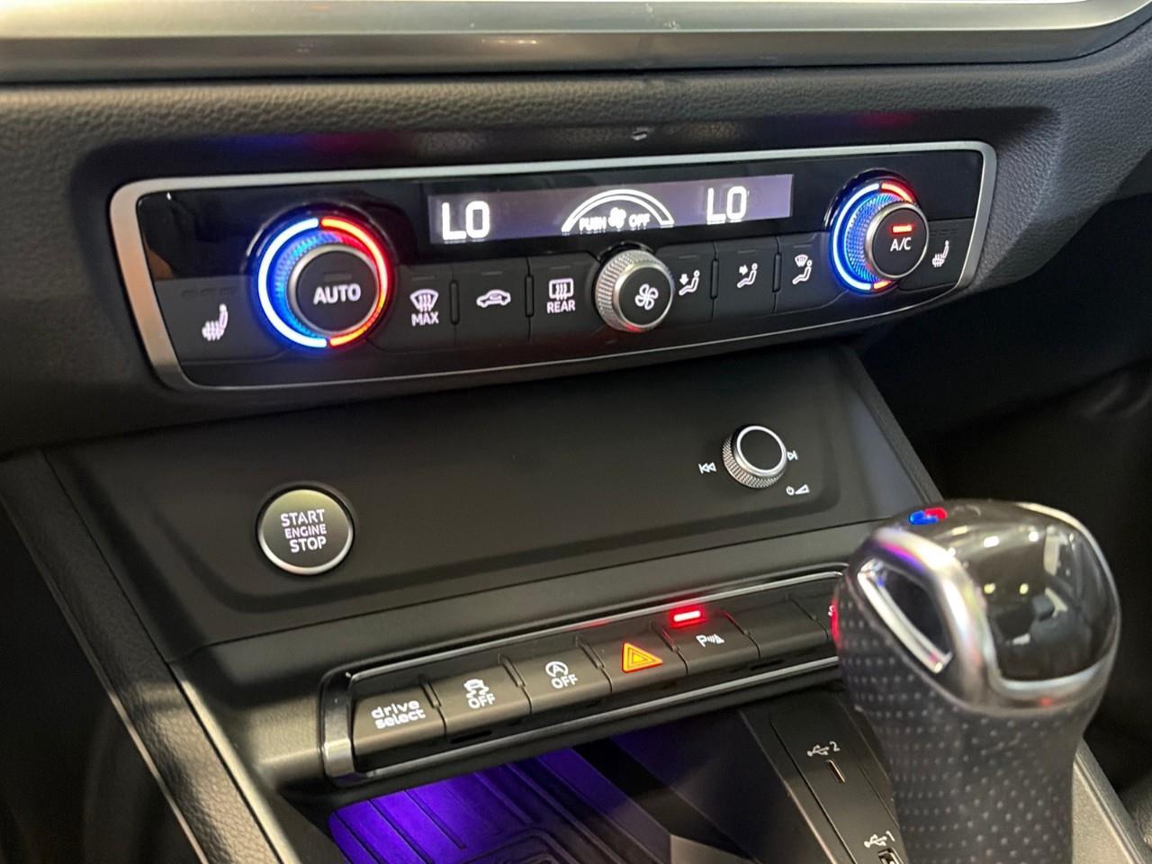 2019 Audi Q3 2.0T Technik 4dr All-wheel Drive quattro Sport Utility Photo