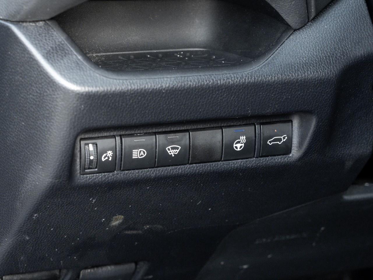 2019 Toyota RAV4  Photo