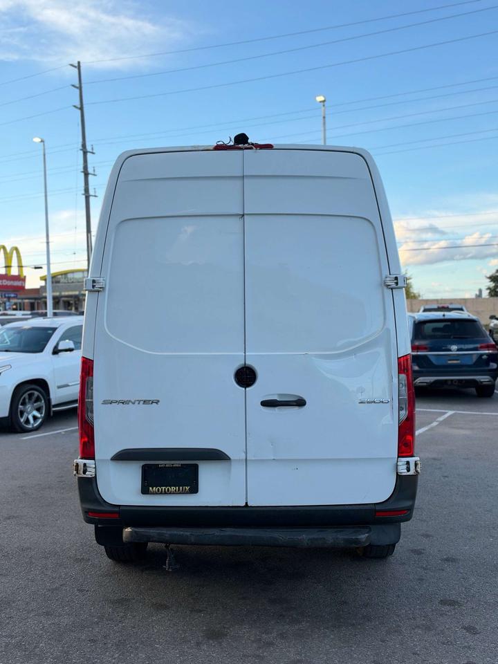 2021 Mercedes-Benz Sprinter 2500 Standard Roof I4 144 Photo