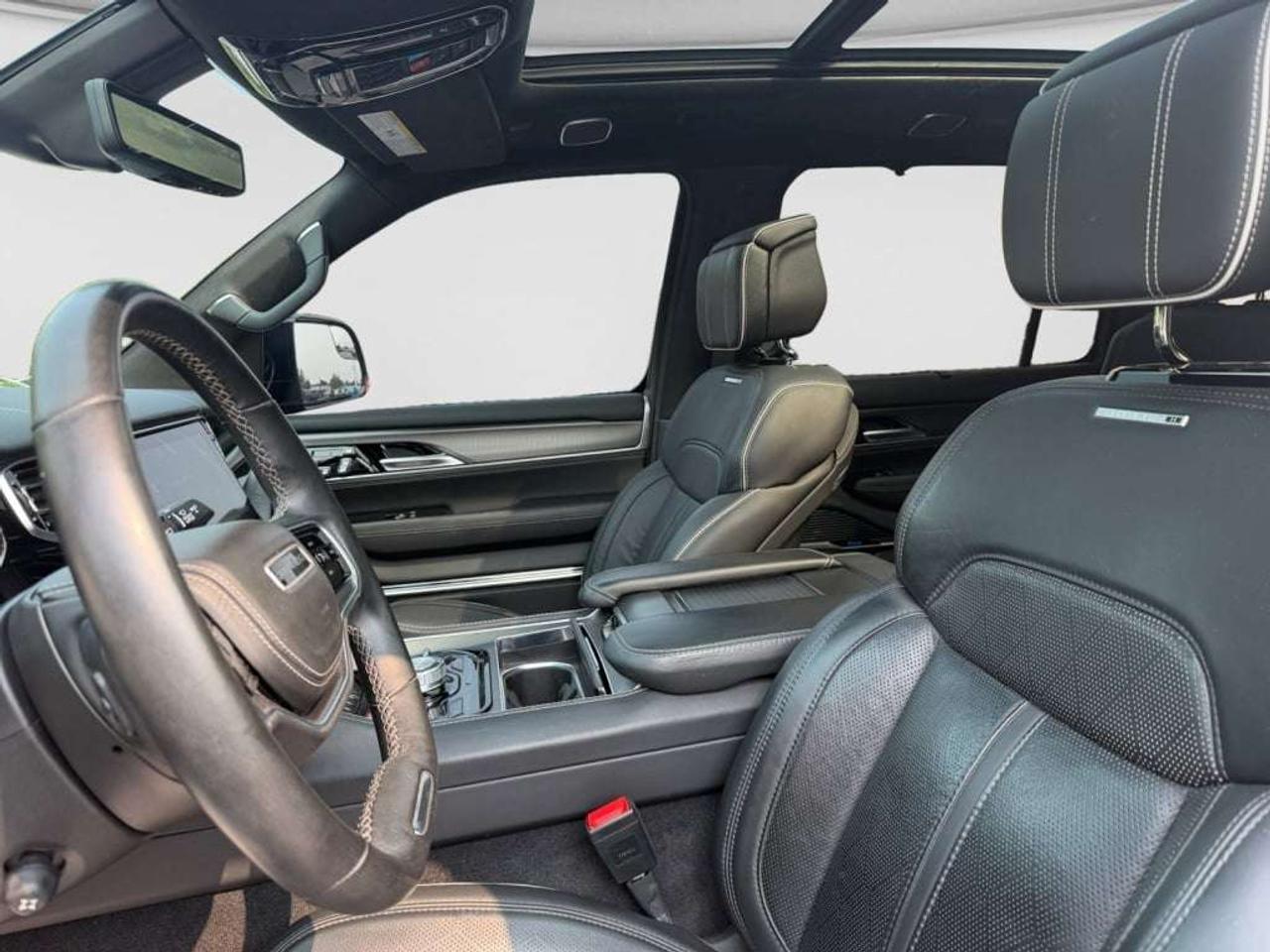 2023 Jeep Grand Wagoneer Series II Obsidian 4WD   Matte PPF Included Photo