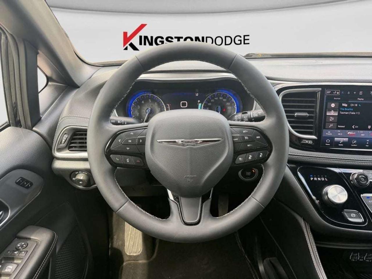 2025 Chrysler Pacifica Limited   Service Loaner Vehicle Photo