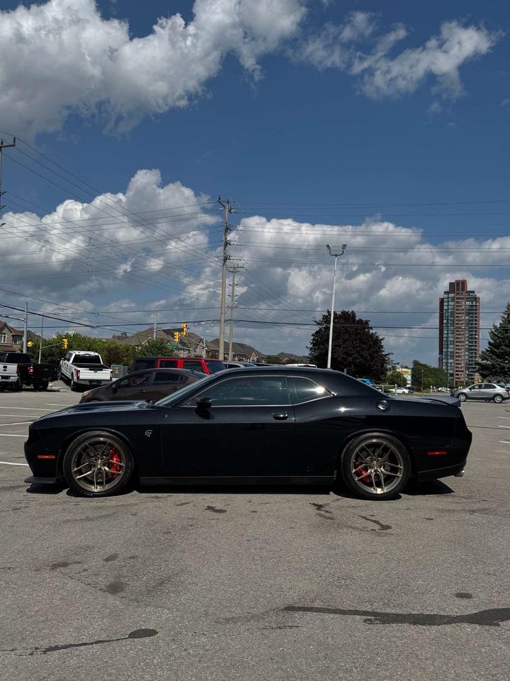 2015 Dodge Challenger 2DR CPE SRT HELLCAT Photo4
