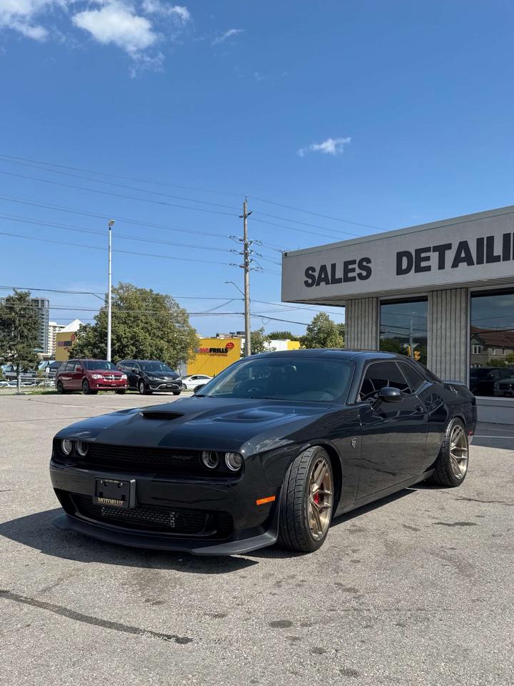 2015 Dodge Challenger 2DR CPE SRT HELLCAT Photo