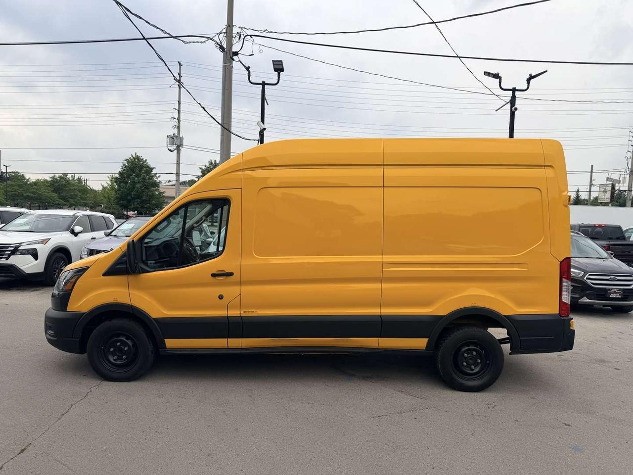 2021 Ford Transit T-250 148 HI RF 9070 GVWR RWD   Leather   Rev Cam Photo5