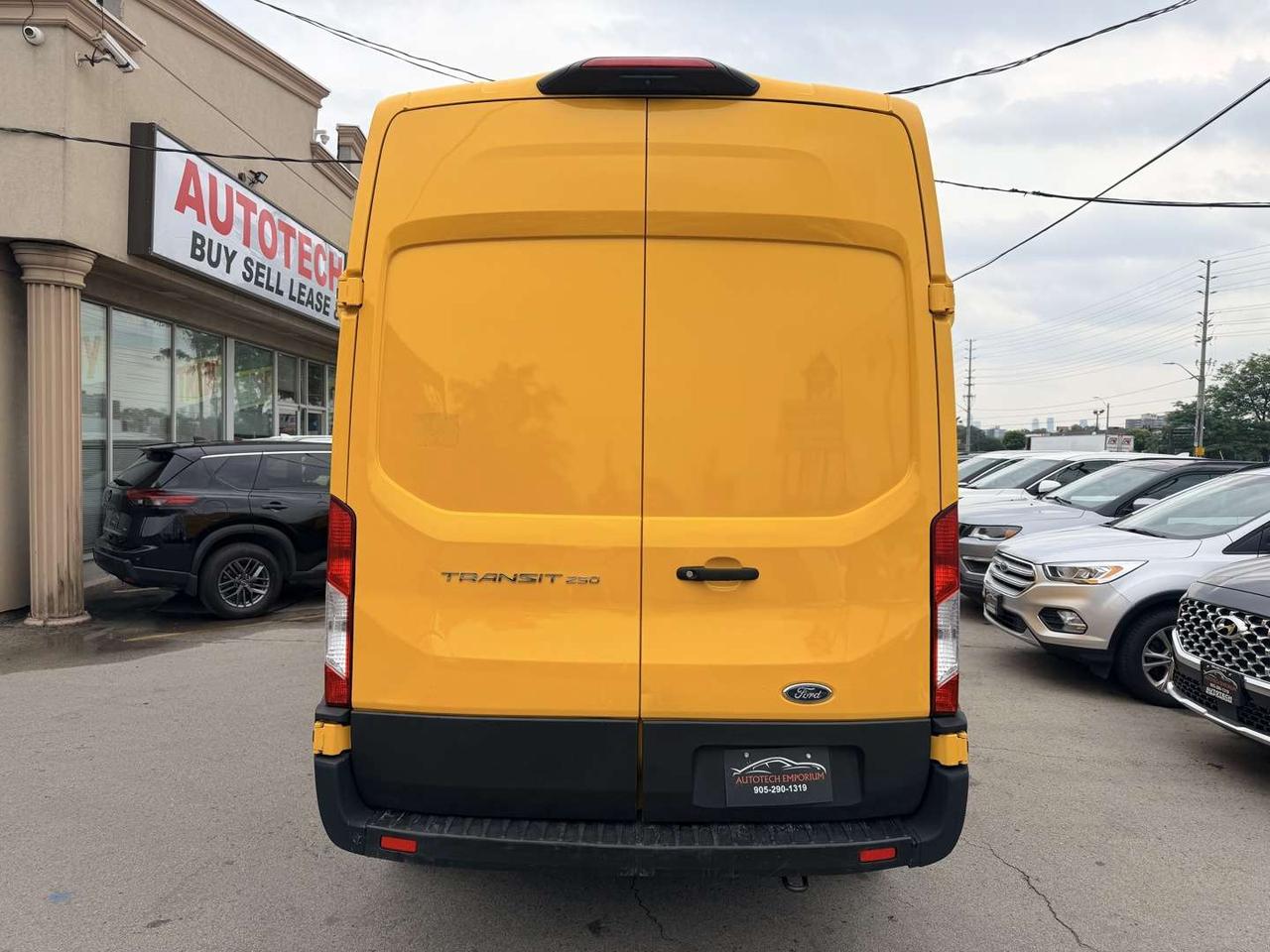 2021 Ford Transit T-250 148 HI RF 9070 GVWR RWD   Leather   Rev Cam Photo
